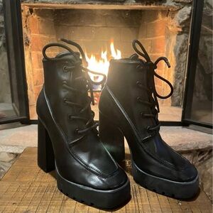 SCHUTZ Taliani Lace-Up Black Leather Platform Bootie